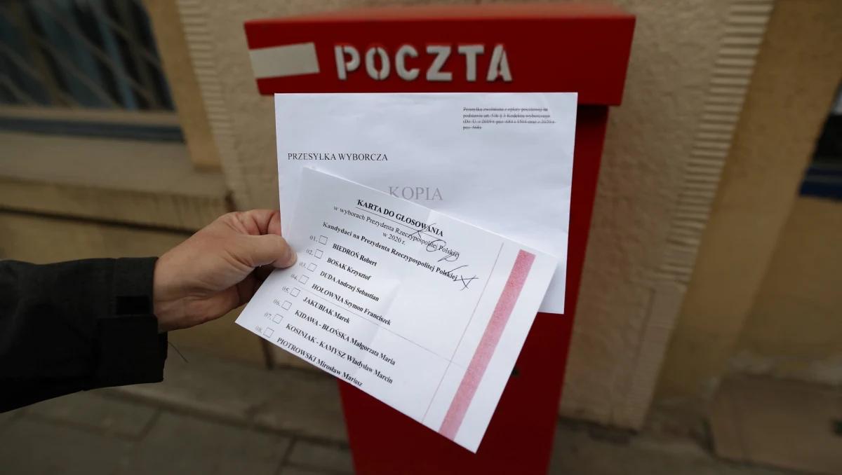 Wiadomo, gdzie są pakiety wyborcze, które miały zostać wykorzystane w czasie wyborów prezydenckich 10 maja. Karty do głosowania są zabezpieczone w jednym z magazynów Poczty Polskiej.
