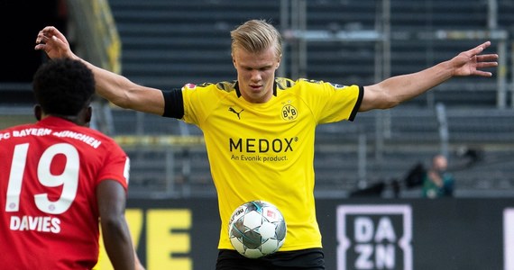 Napastnik Borussii Dortmund Erling Haaland nie zagra w meczu ligowym z Paderborn - poinformował niemiecki dziennik "Bild". Jeden z najskuteczniejszych piłkarzy Bundesligi ma drobny uraz kolana, którego nabawił się we wtorkowym spotkaniu z Bayernem Monachium (0:1).