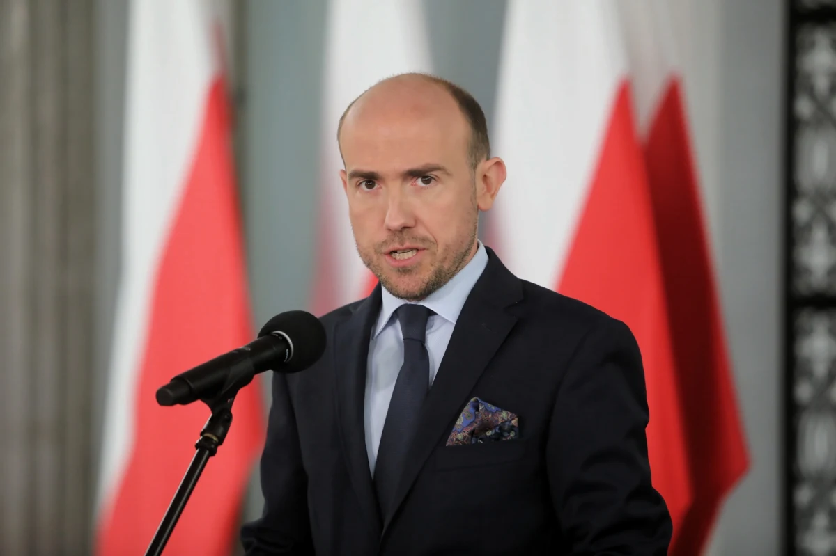 "W mojej ocenie wybory - w oparciu o to, co mówią samorządowcy - powinny odbyć się w połowie lipca, żeby były one dobrze przygotowane" – stwierdził w rozmowie z Polską Agencją Prasową lider Platformy Obywatelskiej Borys Budka. "Jesteśmy gotowi na każdy termin wyborów. Deklaruję, że te wybory wygra Rafał Trzaskowski jako kandydat KO" - podkreślił.