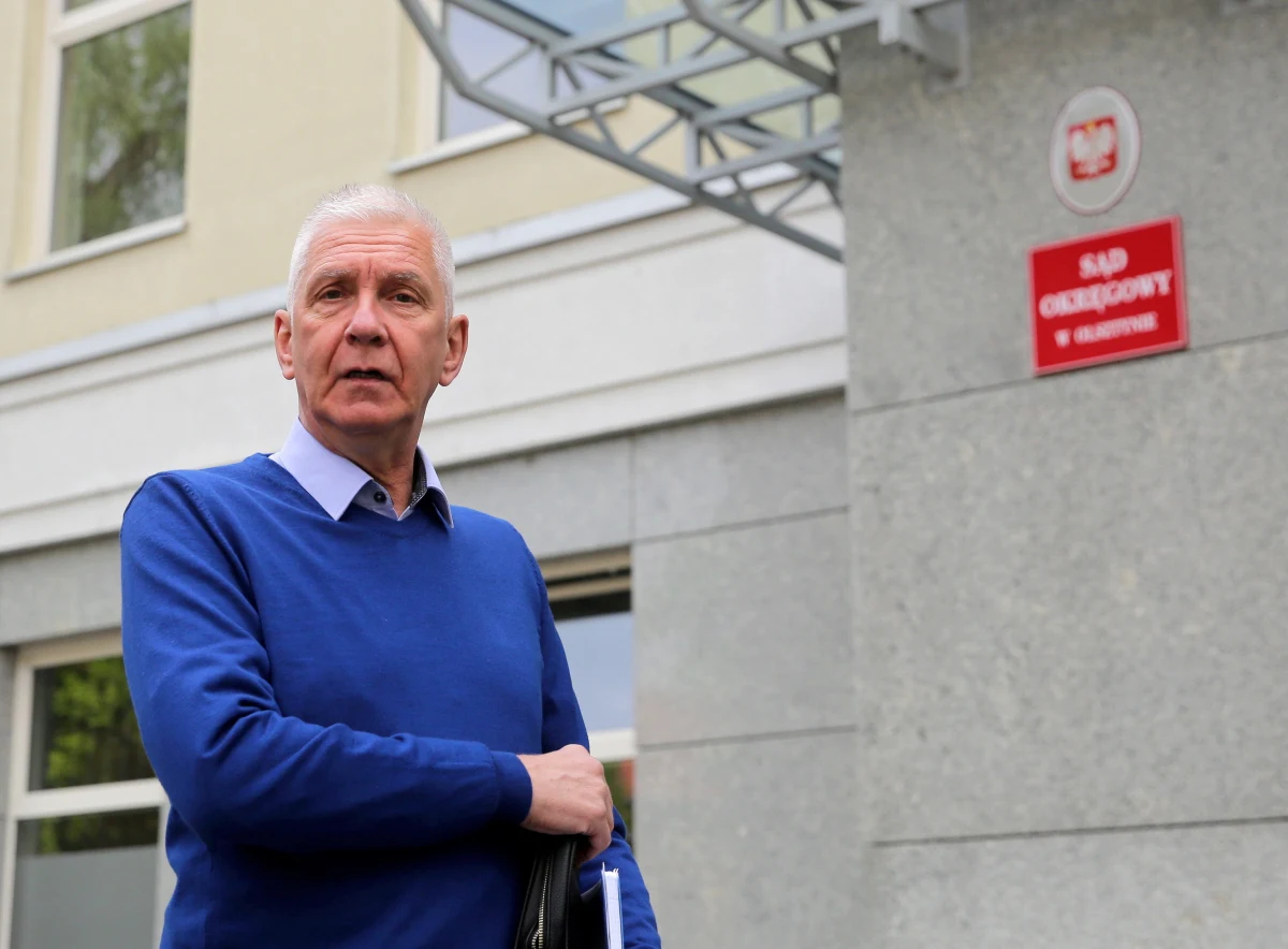 Sąd Okręgowy w Olsztynie uniewinnił Jacka Wacha od zarzutu zabójstwa. Sąd skazał go na 10 lat więzienia za porwanie. Po ogłoszeniu wyroku, mimo wniosku prokuratury, Wach nie został tymczasowo aresztowany.