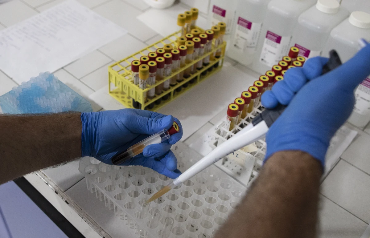 Na Sardynię będą wpuszczani tylko ci, którzy na podstawie testu wykażą, że nie są zakażeni koronawirusem - powtórzył gubernator tej włoskiej wyspy Christian Solinas w wypowiedziach dla prasy w kolejnym dniu polemiki wokół wymogu tzw. paszportu sanitarnego. Podkreślił, że chodzi o zapewnienie wszystkim bezpiecznych wakacji.