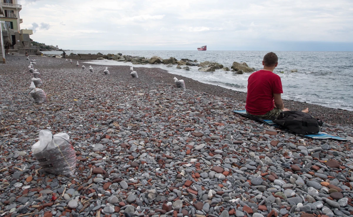 "Obecnie we Włoszech nie ma żadnej sytuacji krytycznej związanej z epidemią koronawirusa" - ogłosił w piątek krajowy Instytut Zdrowia na podstawie monitoringu jej przebiegu od 18 do 24 maja. We wszystkich regionach wskaźnik zakaźności spadł poniżej 1.