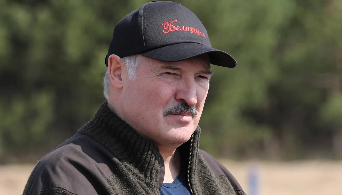 Bankier Wiktar Babaryka "kłamie", biznesmen Waler Capkała powinien się przyznać, dlaczego stracił pracę w Parku Wysokich Technologii, a bloger Siarhiej Cichanouski jest "pryszczaty" - tak prezydent Białorusi Alaksandr Łukaszenka mówił o nowych uczestnikach kampanii wyborczej. 