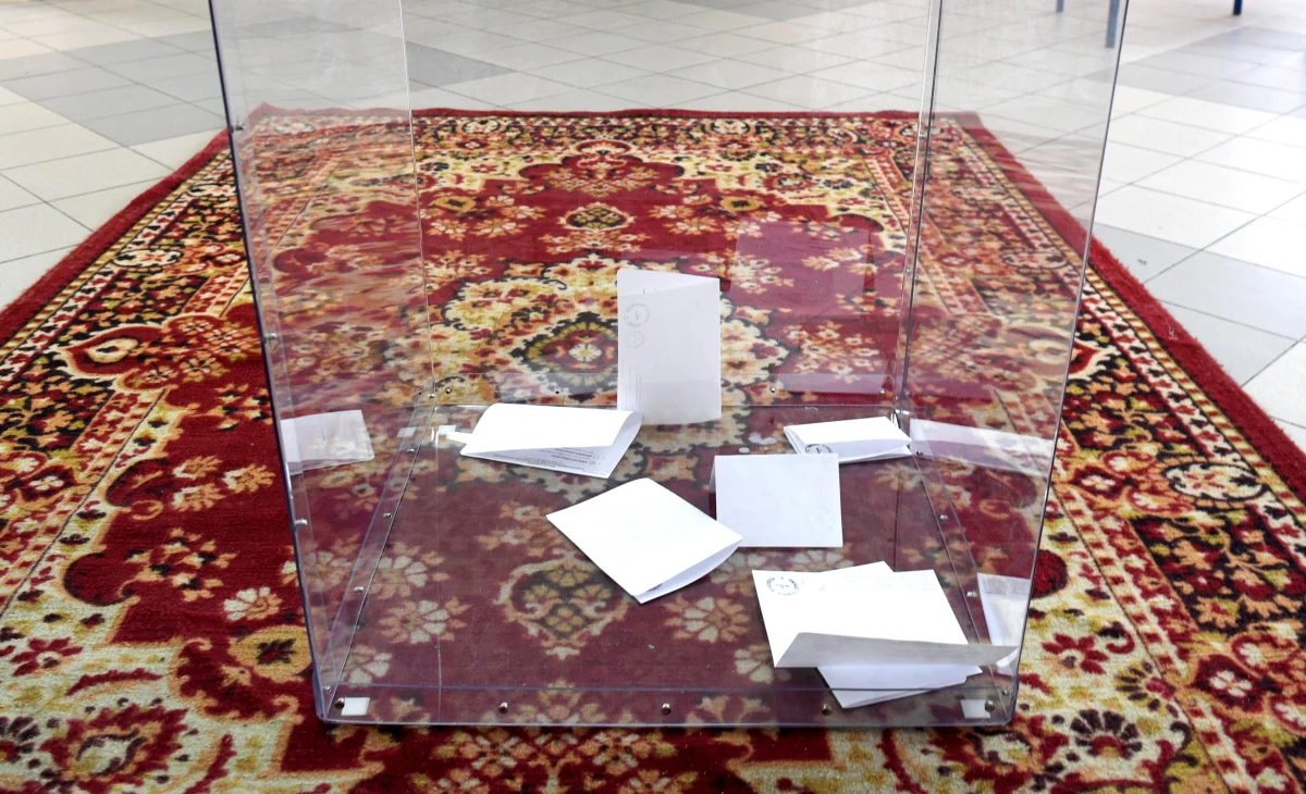 Fala zawiadomień do prokuratury dotycząca organizacji prezydenckich "wyborów widmo". Jak dowiedział się reporter RMF FM, zdecydowano, że te zawiadomienia po wyborach, które się nie odbyły - trafiają do Warszawy. Może być ich nawet kilkadziesiąt.