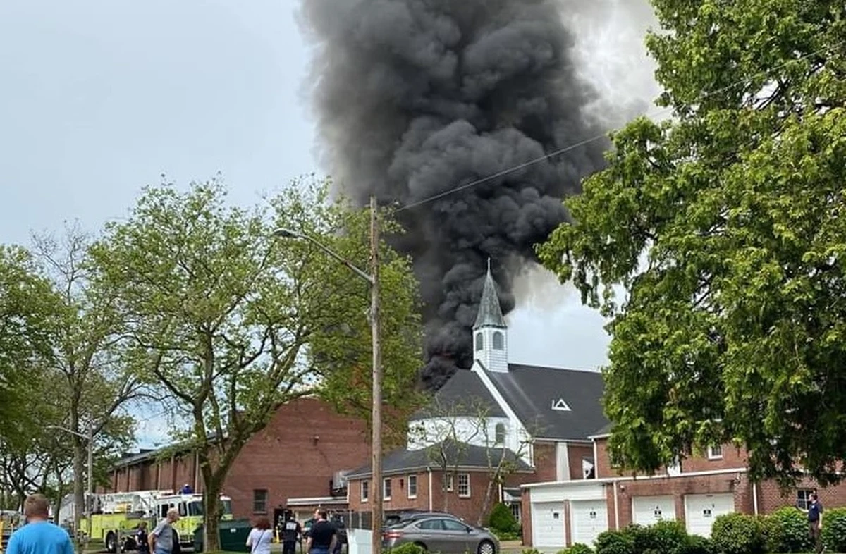 Trwa dogaszanie pożaru Polskiej Szkoły Dokształcającej imienia Zbigniewa Herberta w Copiague w stanie Nowy Jork. Placówka mieści się przy parafii. Nie ma informacji o osobach poszkodowanych. 