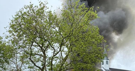 Prawdopodobnie awaria sieci elektrycznej była przyczyną pożaru w budynkach parafii, w której znajduje się Polska Szkoła Dokształcająca w Copiague w stanie Nowy Jork - powiedział naszemu amerykańskiemu korespondentowi Pawłowi Żuchowskiemu konsul generalny w Nowym Jorku - Adrian Kubicki. 