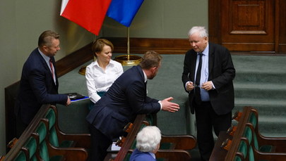 Kaczyński w czasie wystąpienia Nowackiej: "Takiej hołoty chamskiej to jeszcze nikt nie widział". Zobacz wideo!