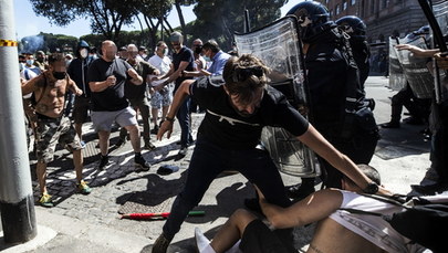 Wiec neofaszystów w Rzymie. Doszło do starć z policją