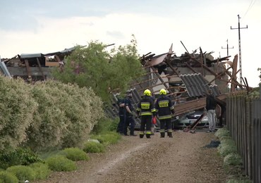 Groźny wypadek w Zarębicach: Zerwany dach przygniótł jedną osobę