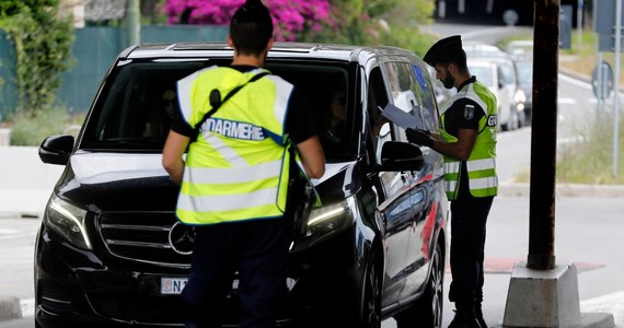 Prokurator Paryża Remy Heitz poinformował we wtorek agencję AFP o rozpoczęciu śledztwa w sprawie postępowania rządu wobec pandemii koronawirusa, które ma ujawnić możliwość popełnienia przestępstwa przez "krajowych decydentów".