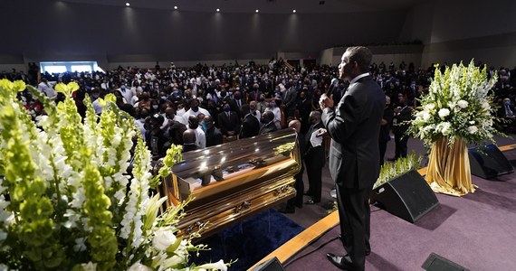 W Houston rozpoczął się pogrzeb zabitego 25 maja przez policjanta w Minneapolis czarnoskórego George'a Floyda. W kościele zgromadzili się członkowie rodziny i najbliżsi zmarłego.