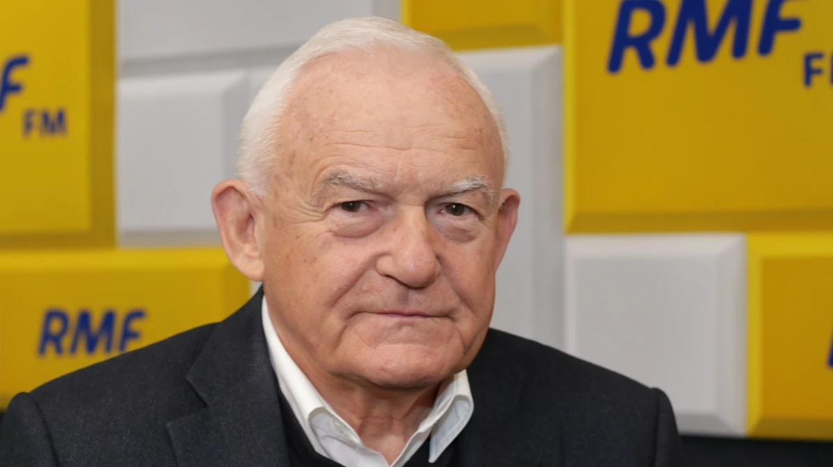 „Być może Robert Biedroń, jak i inni kandydaci, poza dwoma głównymi, pada ofiarą takiej sytuacji, że zwykle mówi się: gdzie dwóch się bije, tam trzeci korzysta, ale w polityce tak to nie działa. W polityce jest tak, że gdzie dwóch się bije, tam dla trzeciego nie ma miejsca” - powiedział w Porannej rozmowie w RMF FM Leszek Miller, europoseł Koalicji Europejskiej, oceniając kampanię prezydencką kandydata Lewicy Roberta Biedronia. 