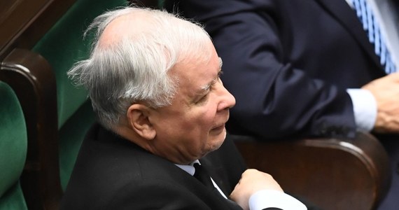 Ponowny wybór Andrzeja Dudy na prezydenta leży w elementarnym interesie Polski; jest on współtwórcą dobrej zmiany: reform w sferze polityki gospodarczej, zagranicznej i bezpieczeństwa - oświadczył szef PiS Jarosław Kaczyński w liście do działaczy partii.