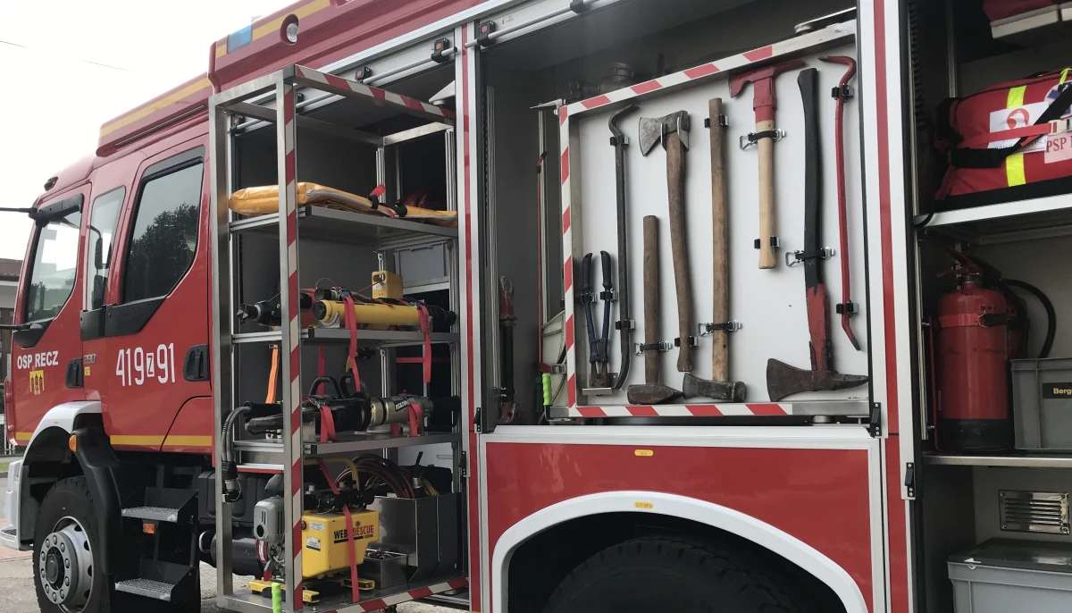 ​Wybuch gazu w domu jednorodzinnym w Chodlu w województwie lubelskim. Ewakuowano trzy osoby, pod gruzami znajdują się dwie kolejne, które są obecnie poszukiwane.