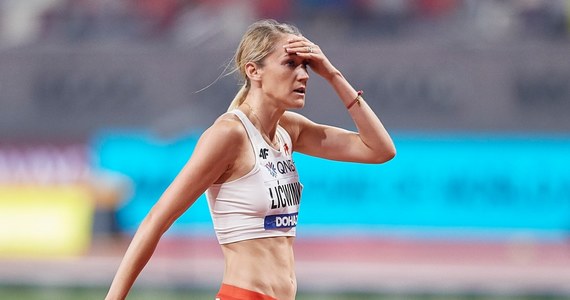 Dobrze skakała w sezonie halowym i szykowała się do lata. Później przyszła pandemia i zamroziła sport. Dziś, kiedy lekkoatleci mogą wreszcie trenować na stadionach i w halach, Kamila Lićwinko również wróciła do zajęć. Teraz stawia na technikę, bo już wkrótce czekają ją mityngi w kraju, a później być może starty w Diamentowej Lidze. Cel nadrzędny - igrzyska. "Wierzę, że się odbędą"- mówi zawodniczka w rozmowie z Pawłem Pawłowskim.