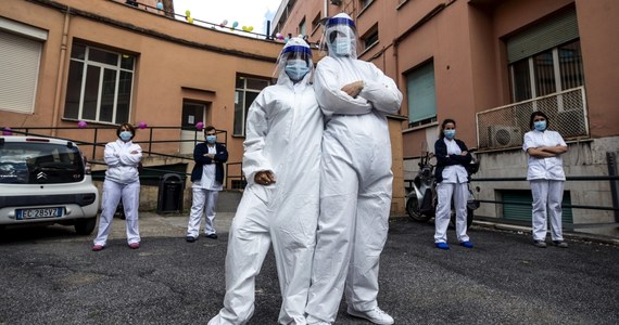 Jeśli dojdzie do drugiej fali epidemii koronawirusa, to nie będzie ona tak silna, jak pierwsza - uważa szef włoskiej Rady Służby Zdrowia profesor Franco Locatelli. W telewizji RAI w czwartek ocenił, że nie można na razie powiedzieć, czy dojdzie do drugiej fali.