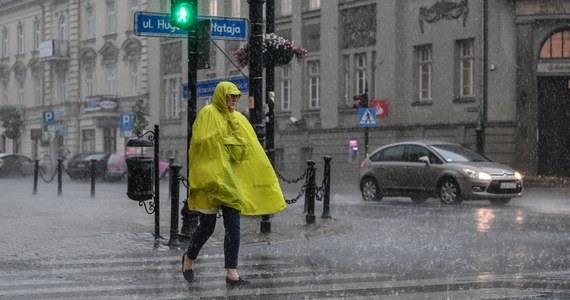 Instytut Meteorologii i Gospodarki Wodnej wydał ostrzeżenia pierwszego stopnia przed burzami z gradem. Alertem objęte są województwa śląskie, małopolskie, świętokrzyskie i podkarpackie.
