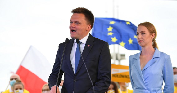 Zastanawiam się, czy prezydent Andrzej Duda i szef jego sztabu Joachim Brudziński mają świadomość, że ich homofobiczne wypowiedzi prawdopodobnie doprowadzą do samobójstwa kogoś w realnym świecie - ocenił w TVN24 niezależny kandydat na prezydenta Szymon Hołownia.