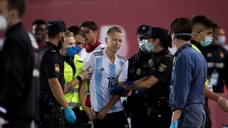 Real Mallorca - FC Barcelona 0-4. Pseudokibic wbiegł na murawę, pomimo surowych obostrzeń