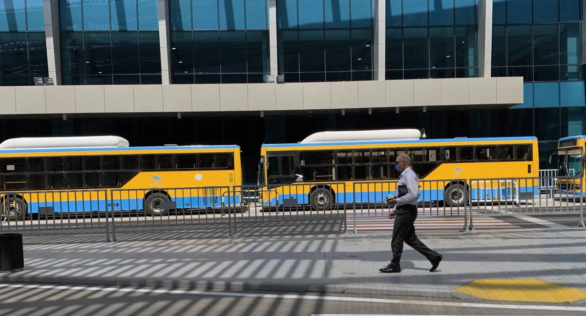 Egipt ponownie otworzy wszystkie swoje lotniska 1 lipca - poinformował w niedzielę minister lotnictwa cywilnego Mohamed Manar Anba. Regularne loty międzynarodowe zostały w tym kraju zawieszone w marcu w związku z wybuchem pandemii koronawirusa.