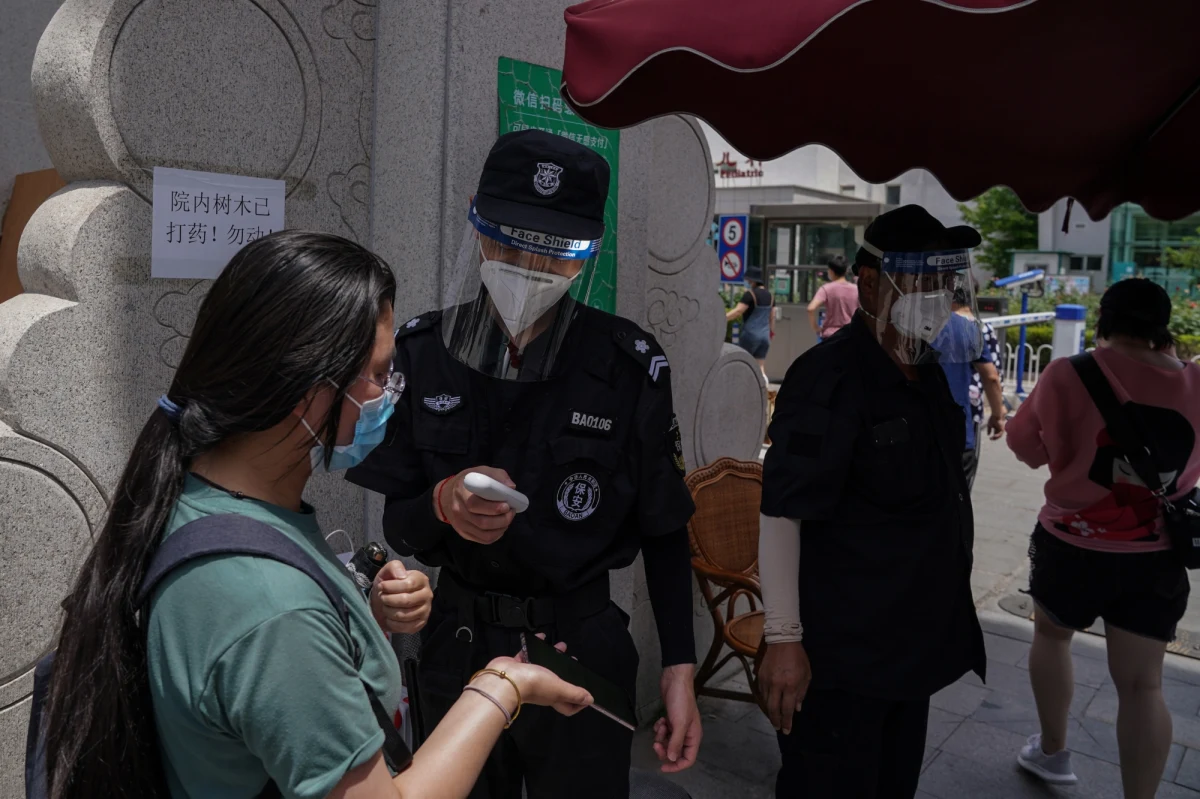 Nowe ognisko koronawirusa w Pekinie, gdzie w poniedziałek po południu potwierdzono ponad 100 nowych przypadków zakażenia, stanowi bardzo poważny problem - oświadczył dyrektor Światowej Organizacji Zdrowia (WHO) ds. sytuacji nadzwyczajnych dr Mike Ryan.