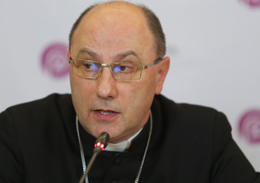 Kłótnia w episkopacie, pedofilia duchownych w tle. Prymas odpowiada bp. Janiakowi