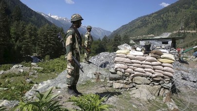 Chiny uwolniły 10 indyjskich żołnierzy, których pojmały po starciach przy granicy