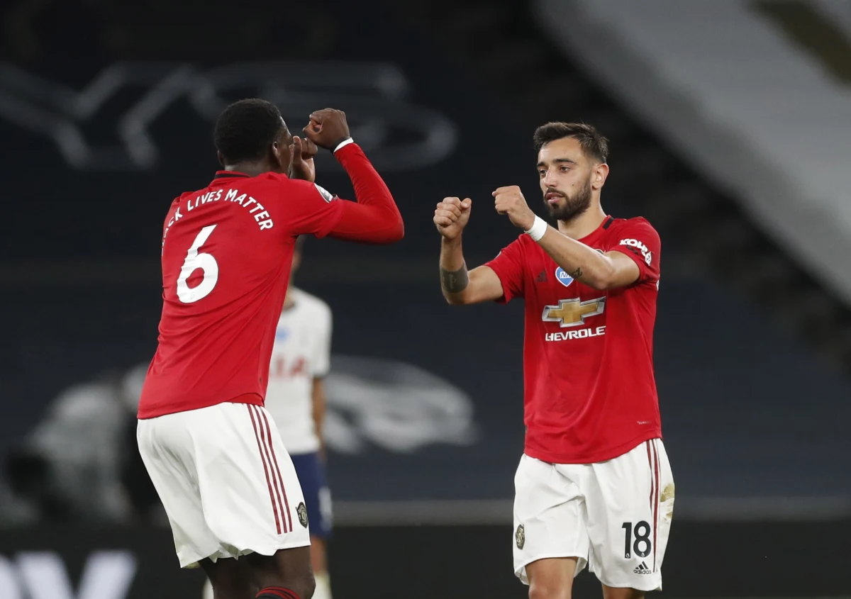 Tottenham Hotspur zremisował u siebie z Manchesterem United 1:1 w najciekawiej zapowiadającym się meczu 30. kolejki Premier League. W drugim piątkowym spotkaniu Southampton, którego piłkarzem jest Jan Bednarek, pokonał na wyjeździe Norwich City 3:0.
