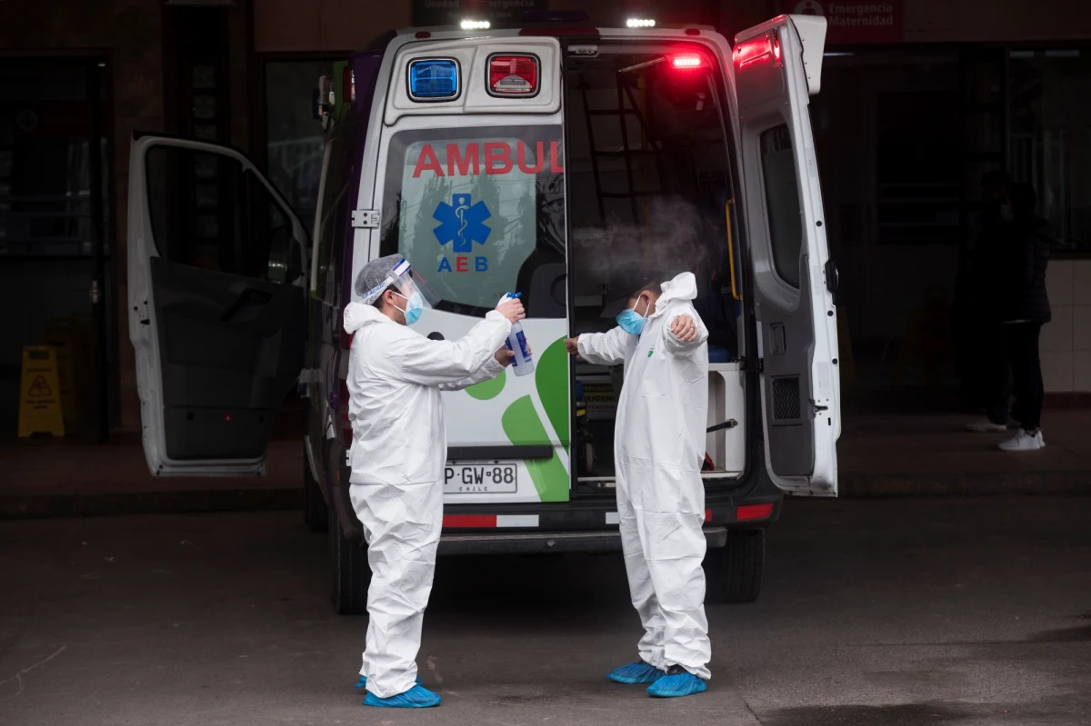 Władze australijskiego stanu Wiktoria zapowiedziały w sobotę, że od poniedziałku ponownie zaczną obowiązywać restrykcje związane z epidemią koronawirusa. Ma to związek ze wzrostem liczby zakażeń w tym stanie. Restrykcje będą obowiązywać do 12 lipca.