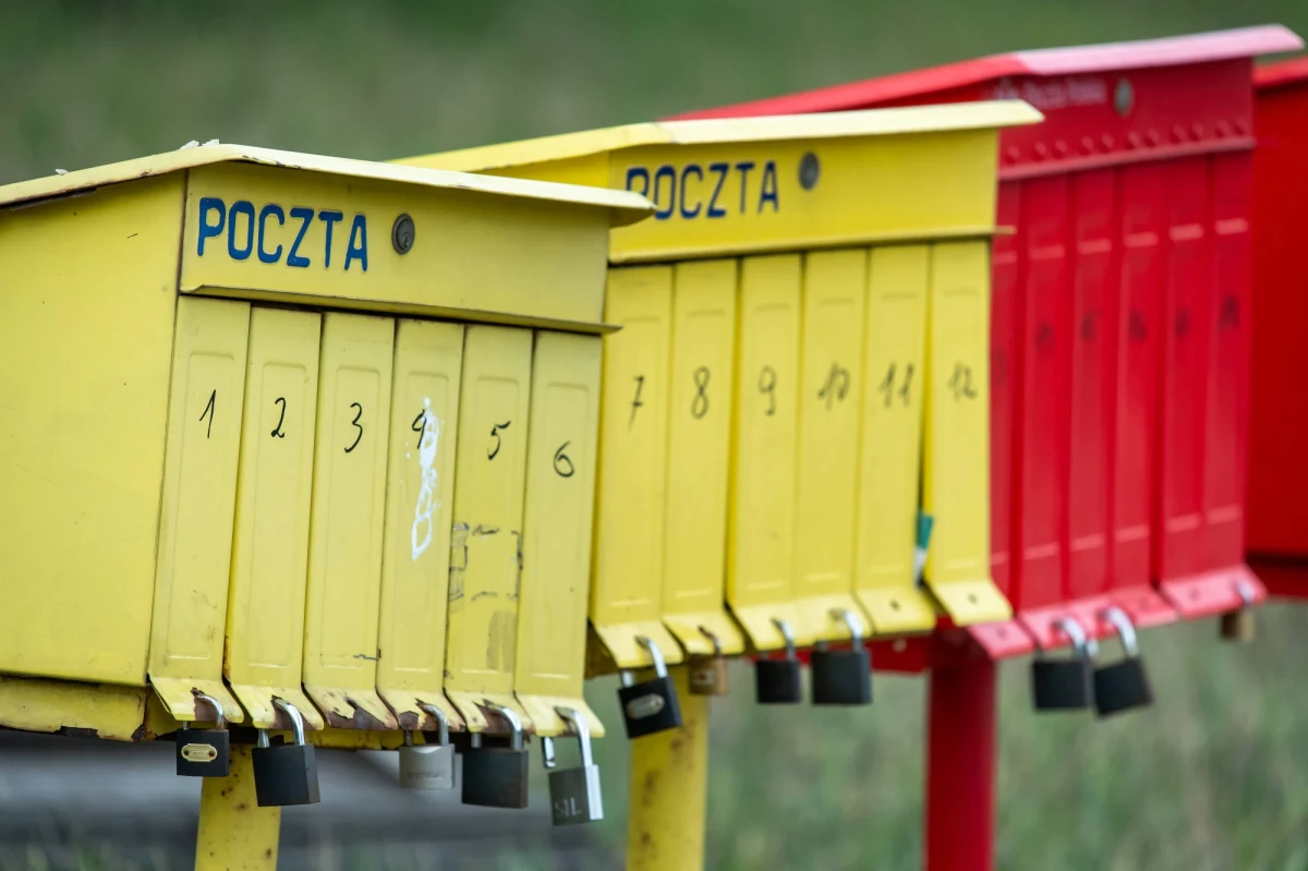 Mieszkańcy i władze gminy Marklowice na Śląsku nie kryją zaskoczenia wczorajszą decyzją, że w najbliższych wyborach prezydenckich głosy będzie można tam oddawać wyłącznie korespondencyjnie. Uchwałę w tej sprawie podjęła Państwowa Komisja Wyborcza, ale takie rozwiązanie rekomendował minister zdrowia, analizując panującą tam sytuację epidemiczną.