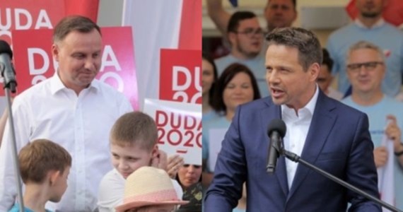 Gdyby wybory odbyły się w najbliższą niedzielę, walczący o reelekcję Andrzej Duda uzyskałby 44,6 proc. głosów - wynika z sondażu pracowni Estymator dla portalu dorzeczy.pl. Na drugim miejscu znalazłby się reprezentujący Koalicję Obywatelską Rafał Trzaskowski, który może liczyć na 29,3 proc. głosów. Według badania, Andrzej Duda wygrałby z Rafałem Trzaskowskim w drugiej turze wyborów, ale jego przewaga byłaby niewielka. 