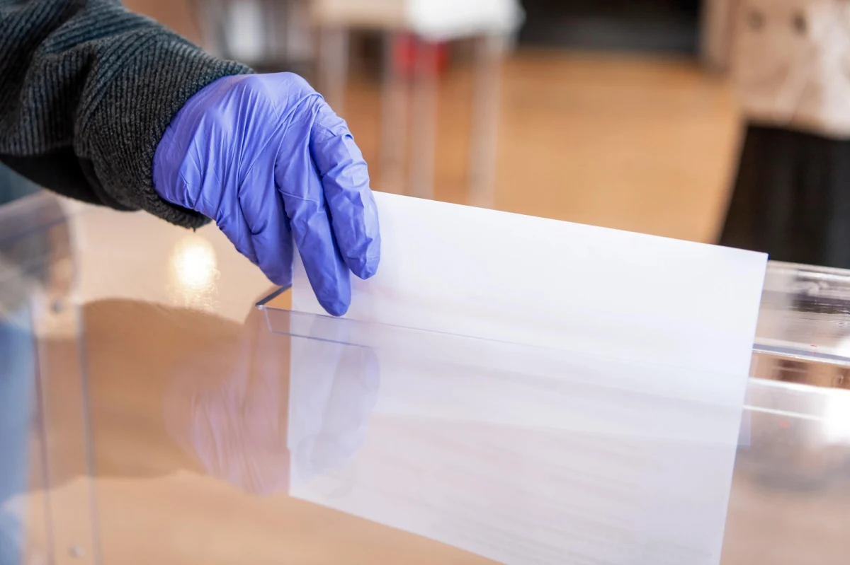 Wtorek będzie ostatnim dniem na dopisanie się do spisu wyborców w dowolnej gminie w Polsce. Z kolei do piątku można odbierać  zaświadczenie o prawie do głosowania. Umożliwia ono oddanie głosu w dowolnym miejscu w kraju lub za granicą.