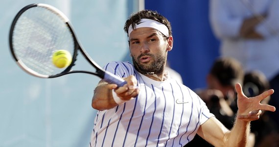 Tenisista Grigor Dimitrow jest zakażony koronawirusem. O pozytywnym wyniku testu Bułgar poinformował w mediach społecznościowych. Z tego powodu odwołano finał pokazowego turnieju Adria Tour w Zadarze, w którym Dimitrow zagrał w jednym meczu.