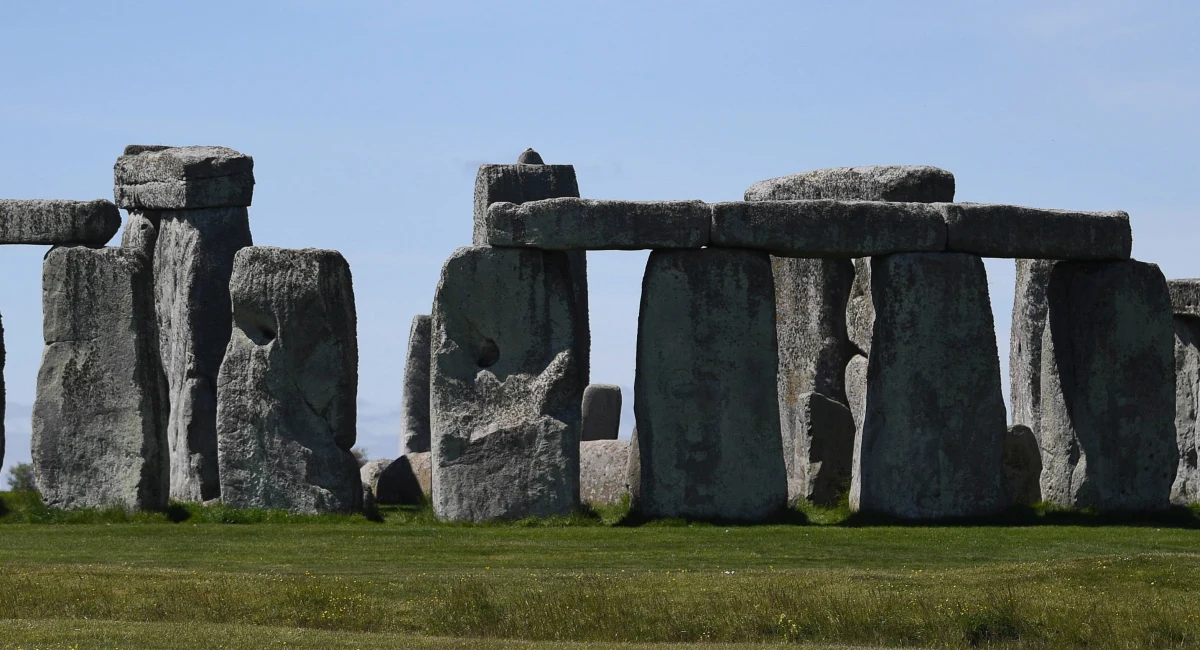 Kolejny krąg zlokalizowany niedaleko Stonehenge. Jego pozostałości były ukryte w ziemi. Archeolodzy nazywają to największym znaleziskiem neolitycznym w historii Wysp Brytyjskich. 
