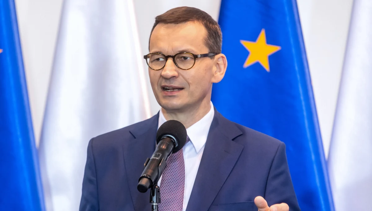 Żeby ludziom żyło się lepiej - to sens naszego działania - mówił w Bydgoszczy premier Mateusz Morawiecki. Zapowiedział rozszerzenie możliwości skorzystania z Funduszu Dróg Lokalnych o miasta na prawach powiatu. 
