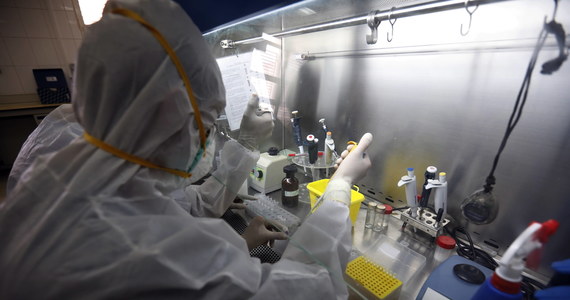 Chińskie władze dały zielone światło dla rozpoczęcia prób klinicznych na ludziach kolejnego prototypu szczepionki przeciw Covid-19 – poinformował we wtorek koncern Chongqing Zhifei Biological Products, który opracował potencjalną szczepionkę.