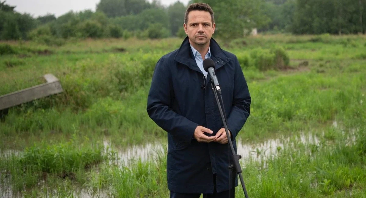 Kandydat Koalicji Obywatelskiej na prezydenta Rafał Trzaskowski zorganizował konferencję prasową w Rzeszowie na tle pola, gdzie miały powstać mieszkania w ramach rządowego programu Mieszkanie+. Jak przekonywał "takich miejsc jest mnóstwo, które zostały wyznaczone przez rządzących i które zostały przygotowane przez samorząd". "Niestety, mimo tych wysiłków samorządowców, nic w takich miejscach nie powstało. Miało być 100 tysięcy mieszkań, zamiast tego mamy 800, czyli niecały procent" - zaznaczył prezydent Warszawy.