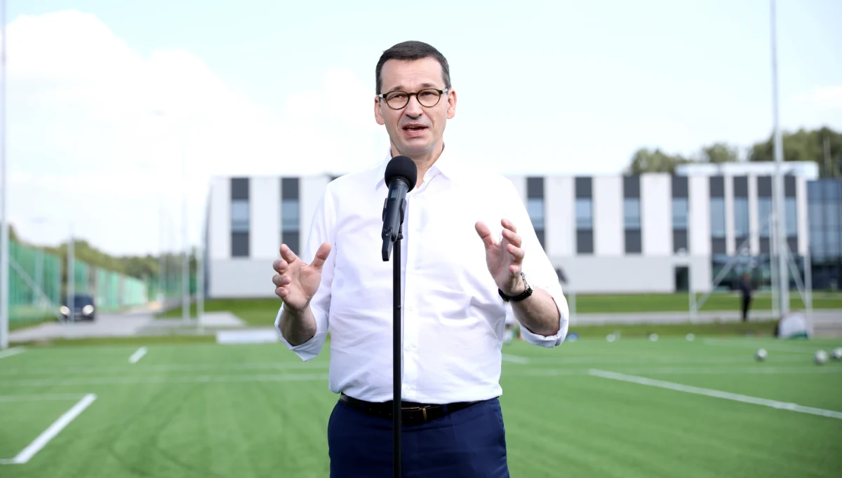 Polska jest coraz bliżej powrotu do gospodarczej normalności, bo naszą gospodarkę udało się “przechować" przez trudne miesiące pandemii - powiedział premier Mateusz Morawiecki podczas wizyty w spółce Polcar w podwarszawskim powiecie piaseczyńskim.