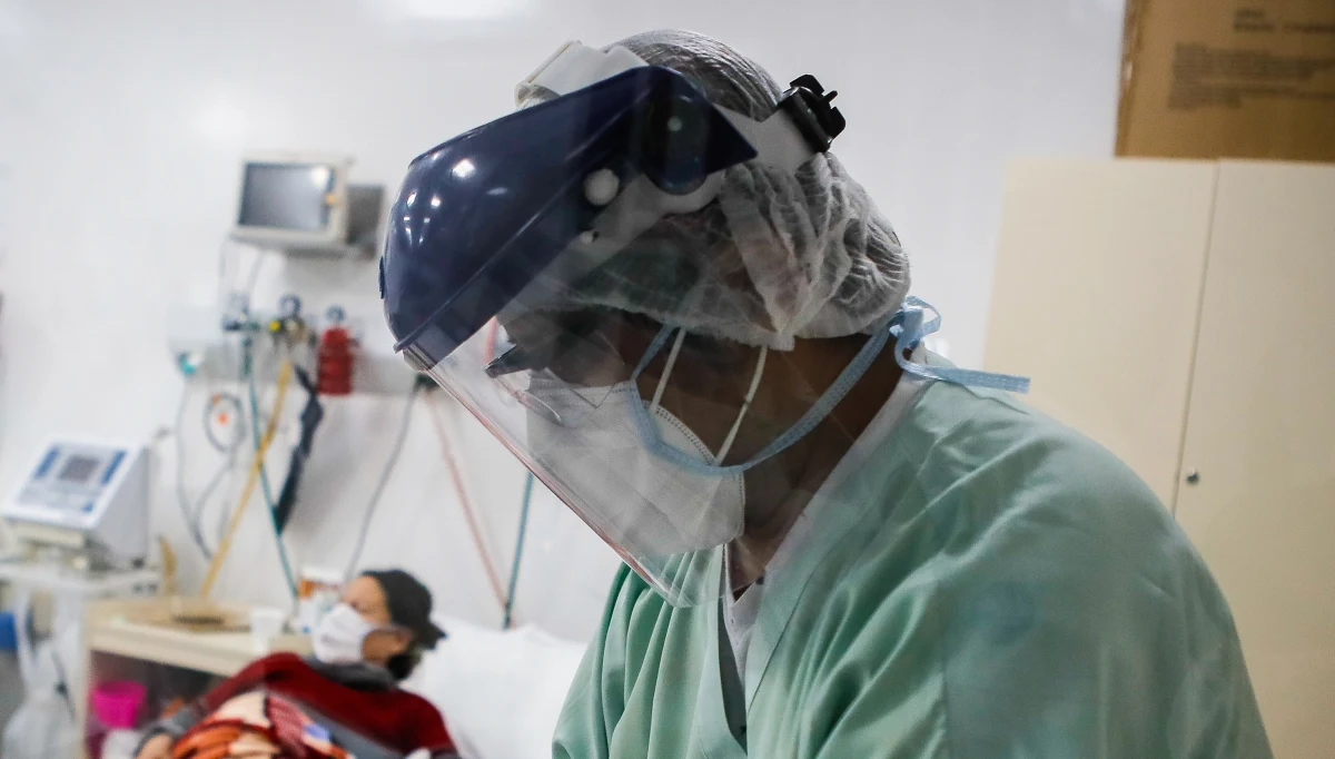 O 36 wzrosła w ciągu ostatniej doby liczba zgonów z powodu Covid-19 w Wielkiej Brytanii, co oznacza, że łącznie od początku epidemii w tym kraju zmarło już 43 550 osób - poinformowało brytyjskie ministerstwo zdrowia. 