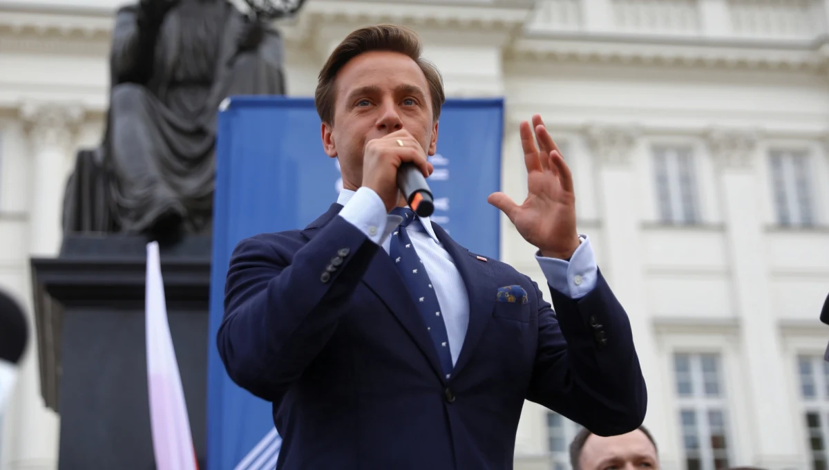 Sondażowe wyniki wyborów prezydenckich zapowiadają prawdziwą polityczną zmianę, jaka zaczęła się na polskiej scenie politycznej; Konfederacja stała się trzecią siłą w Polsce – oświadczył kandydat Konfederacji  na prezydenta Krzysztof Bosak.