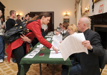 Andrzej Duda z trzecim wynikiem. Tak głosowali Polacy w Wielkiej Brytanii 