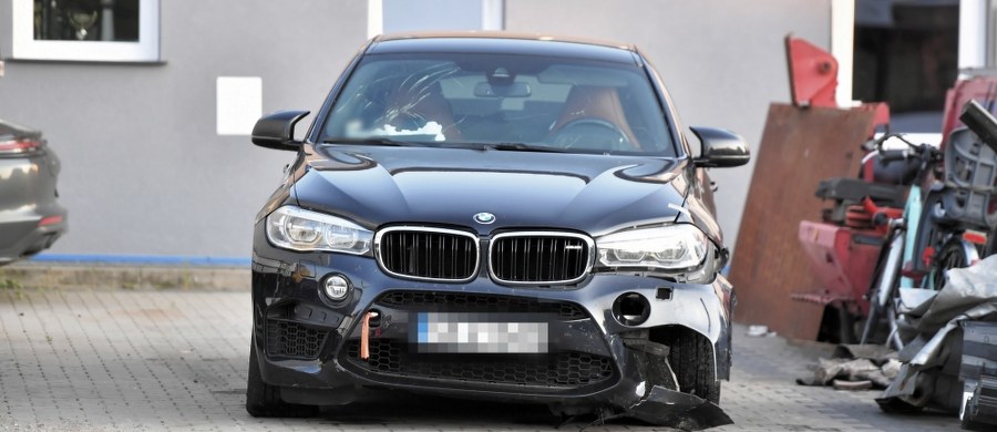 Jest pierwszy akt oskarżenia przeciwko Kamilowi D. – informuje "Fakt". Były dziennikarz odpowie przed sądem za sprowadzenie bezpośredniego niebezpieczeństwa katastrofy w ruchu lądowym. Kamil D. miał wtedy 2,6 promila alkoholu w wydychanym powietrzu. 