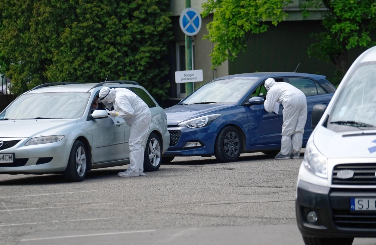 Zarząd Polskiej Grupy Górniczej opracował plan funkcjonowania na trzy najbliższe miesiące. Propozycja została już przedstawiona związkom zawodowym. W najbliższych dniach, także kopalnie PGG, mają wznowić ograniczone prawie trzy tygodnie temu wydobycie.
