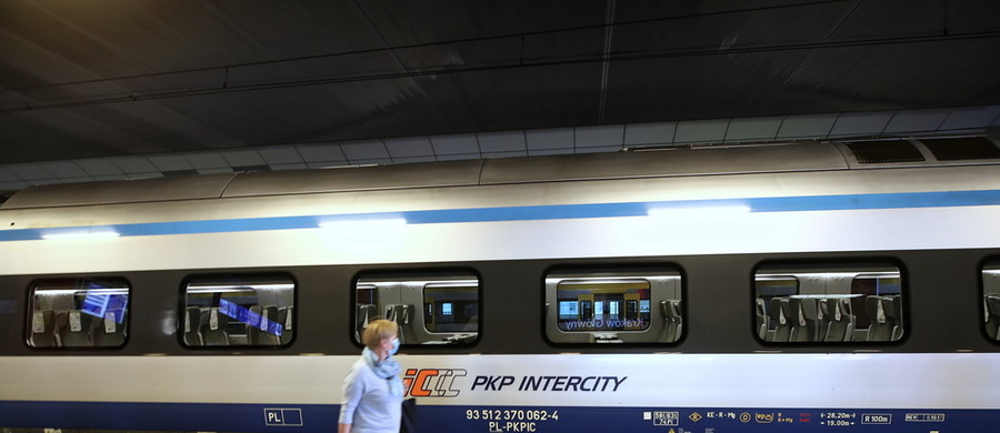 PKP Intercity przywraca kursowanie wagonów sypialnych i kuszet. Pasażerowie będą mogli nimi podróżować między innymi do Trójmiasta, Świnoujścia, Kołobrzegu czy Zakopanego.
