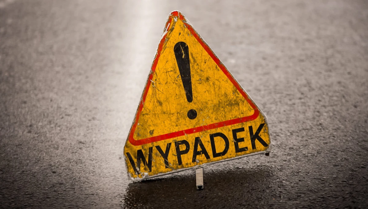 Osiem aut zderzyło się na drodze S8 w Głuchach na Mazowszu. Droga w kierunku Warszawy jest tam zablokowana - poinformował dyżurny punktu informacji drogowej Generalnej Dyrekcji Dróg Krajowych i Autostrad. 