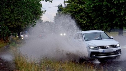 Połamane drzewa, zalane ulice. 400 interwencji strażaków po burzach w Śląskiem