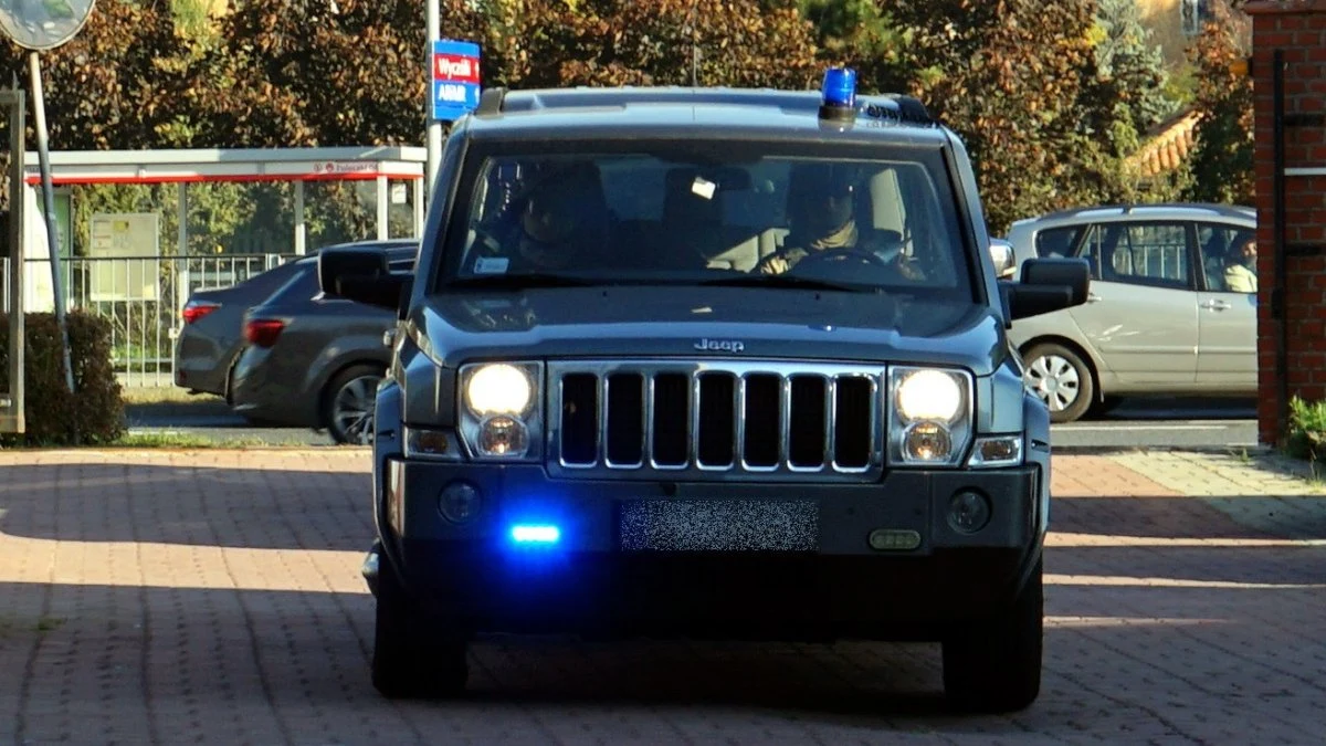 Sąd zdecydował o tymczasowym aresztowaniu byłego prezesa Bartimpeksu Grzegorza Ś. Przedwczoraj zatrzymali go agenci CBA, bo wbrew warunkom zwolnienia z aresztu utrudniał śledztwo w sprawie wyprowadzenia blisko 100 milionów z jednej ze spółek. 