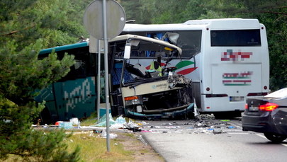 Wypadek dwóch autokarów i busa w Dźwirzynie. Jest śledztwo