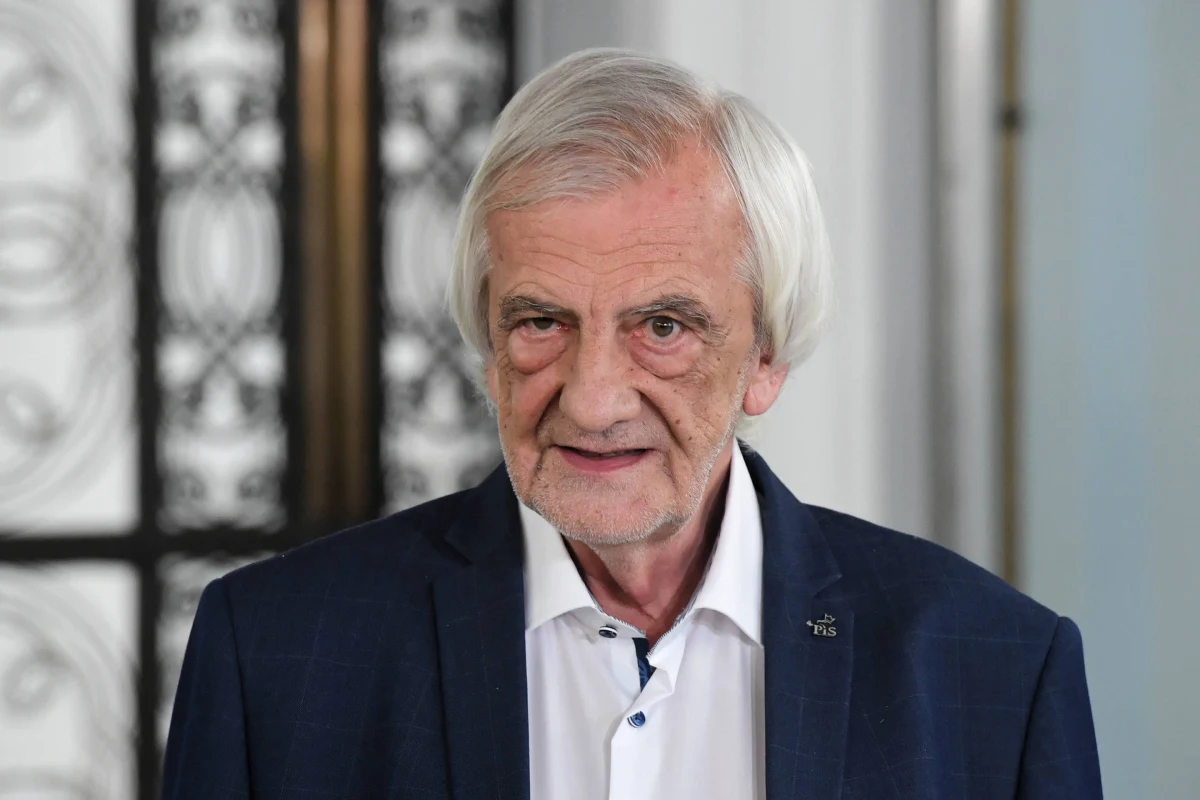 "Przyszedł czas na wybory wewnątrz partii i po wyborach prezydenckich odbędą się takie wybory w strukturach PiS" – zapowiedział wicemarszałek Sejmu Ryszard Terlecki. "Ich finałem będzie kongres, prawdopodobnie gdzieś jesienią może w październiku" - dodał Terlecki. Jak zapowiedział, podczas tego kongresu formalnie zostanie wybrany prezes partii na następne lata.