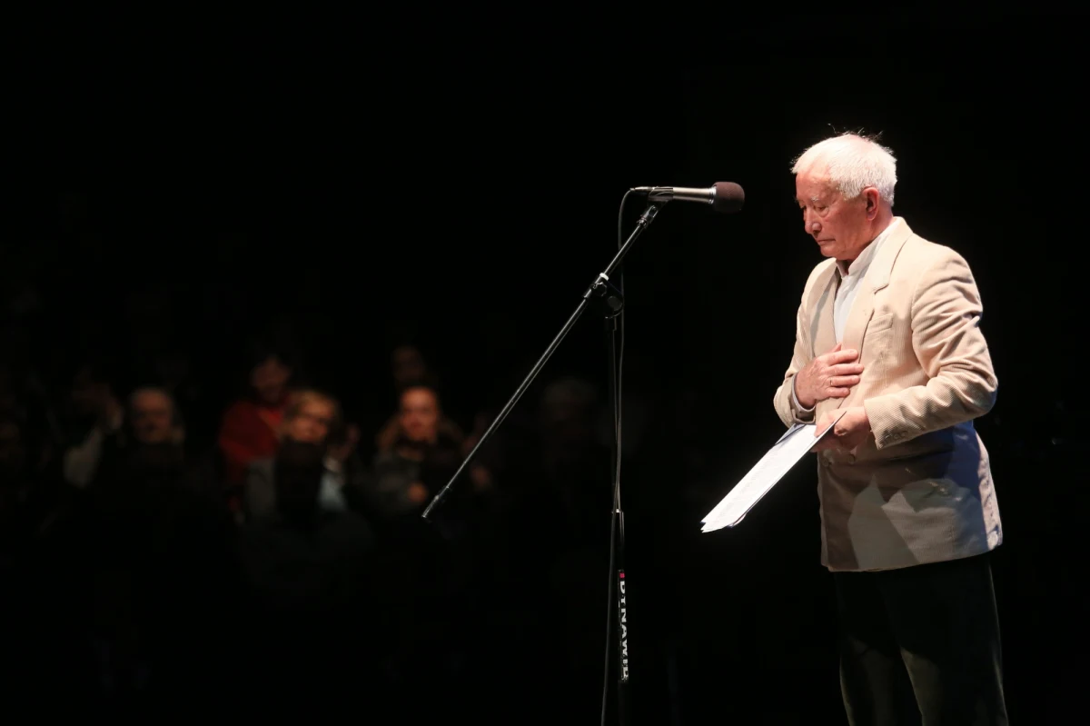 Nie żyje Robert Rogalski, aktor występujący w warszawskich teatrach - Polskim, Ateneum, Ziemi Mazowieckiej, Popularnym i Ochoty. Debiutował w 1948 r. rolą Trębacza w "Igraszkach z diabłem" J. Drdy w reż. L. Schillera w Teatrze Wojska Polskiego w Łodzi.
O śmierci 99-letniego artysty poinformował w poniedziałek na swojej stronie Związek Artystów Scen Polskich (ZASP).
